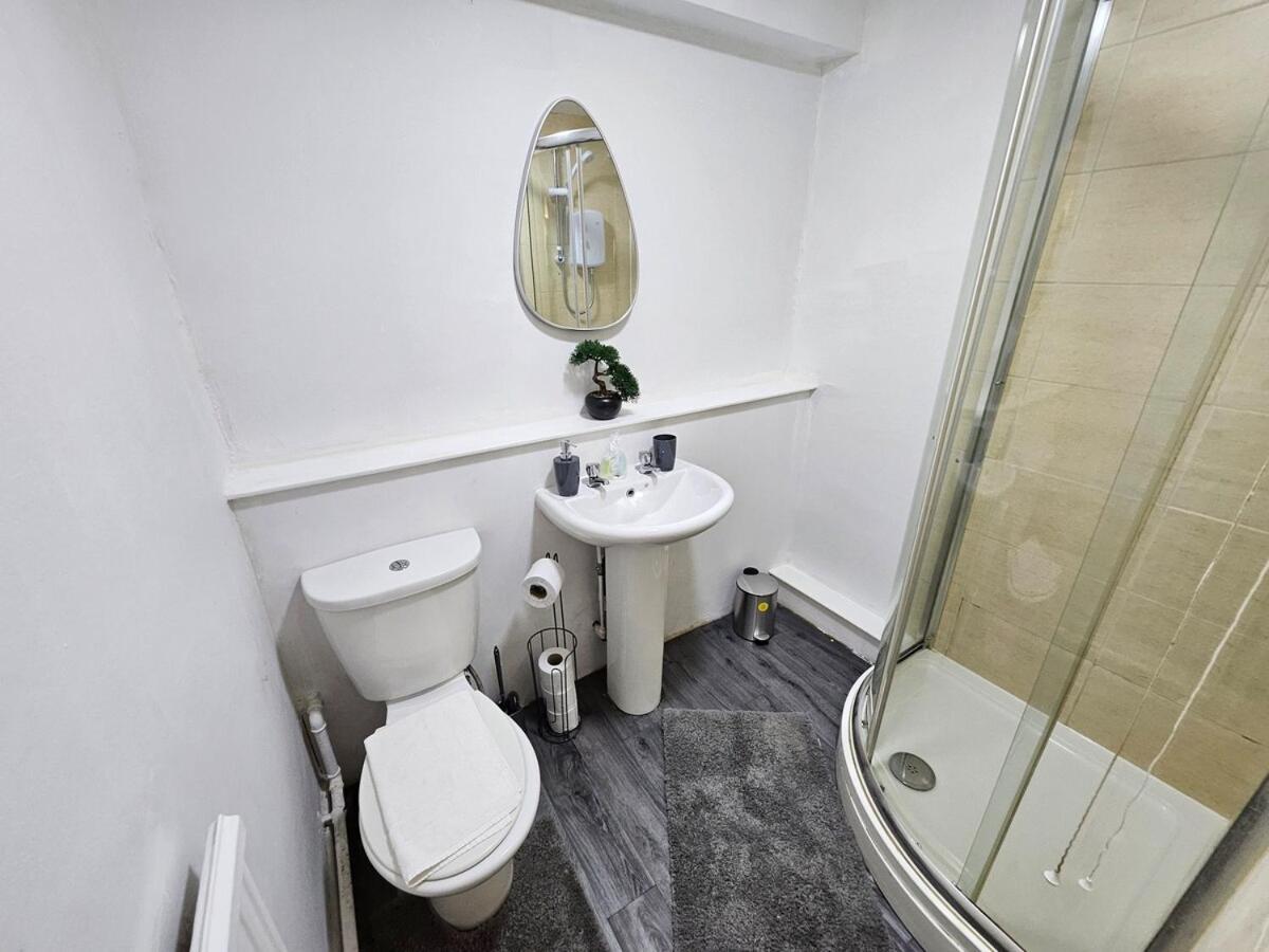 Furnished 1 Bedroom In Liverpool